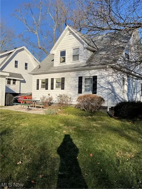 436 Drexel St, Akron, OH 44310 photo 3
