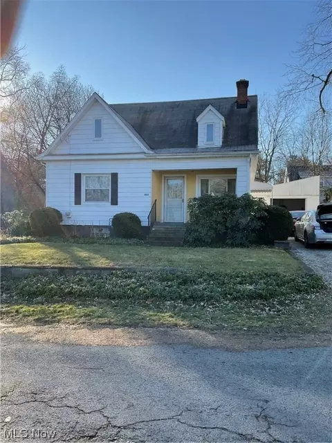 436 Drexel St, Akron, OH 44310