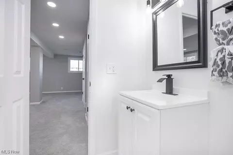 30892 Roosevelt Rd, Wickliffe, OH 44092 photo 15