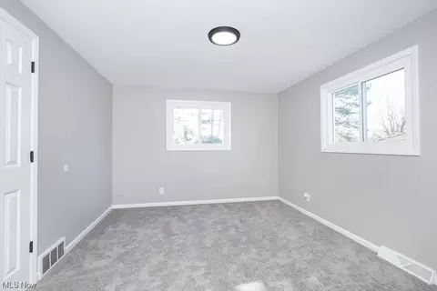 30892 Roosevelt Rd, Wickliffe, OH 44092 photo 12