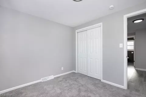 30892 Roosevelt Rd, Wickliffe, OH 44092 photo 8