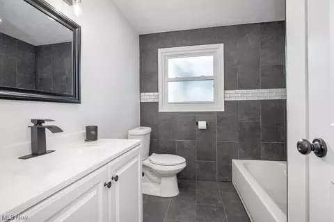30892 Roosevelt Rd, Wickliffe, OH 44092 photo 11