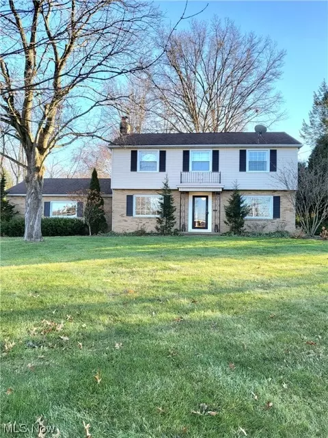 4004 Eaton Rd NW, Canton, OH 44708