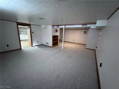 908 41st St, Vienna, WV 26105 photo 18