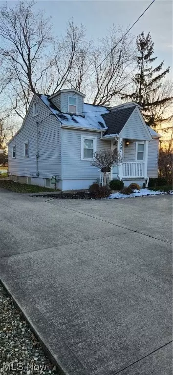 3803 W Pleasant Valley Rd, Parma, OH 44134