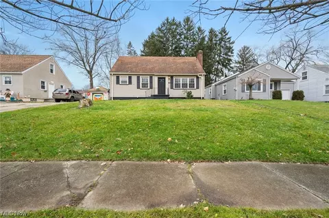 142 S Edgehill, Youngstown, OH 44515