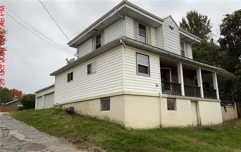 14 Laroka Hts, Moundsville, WV 26041