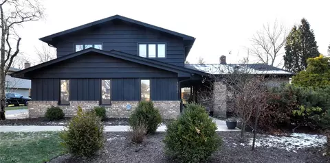 26270 Annesley Rd, Beachwood, OH 44122