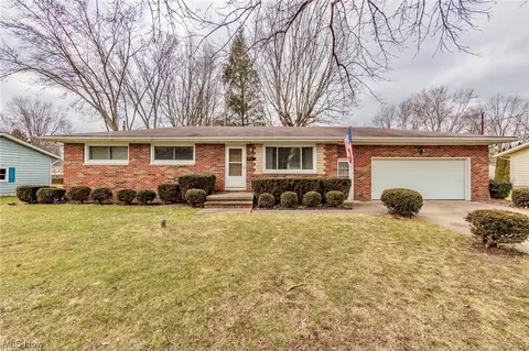 3961 Selnik Rd, Kent, OH 44240