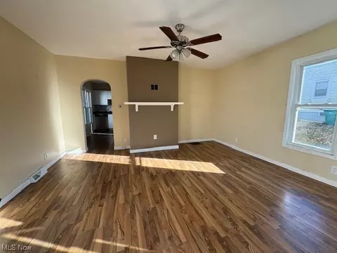 476 Sharp, Salem, OH 44460 photo 4