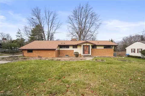 2971 Woodview, Broadview Heights, OH 44147