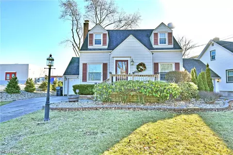 25 Brookfield Ave, Boardman, OH 44512