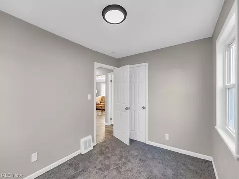 835 E 216th St, Euclid, OH 44119 photo 13