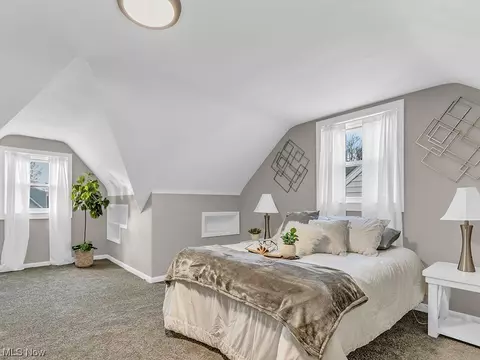 835 E 216th St, Euclid, OH 44119 photo 16