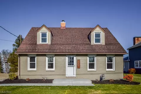 285 Harrison St, Magnolia, OH 44643