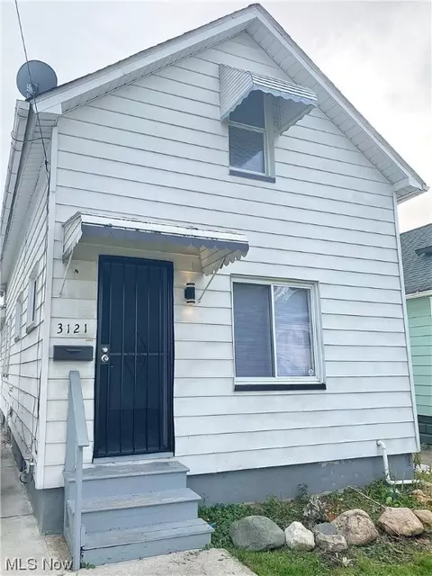 3121 Trowbridge, Cleveland, OH 44109