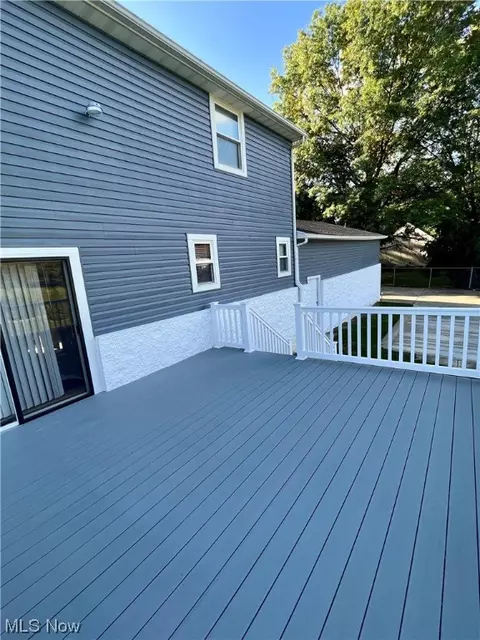 Exterior - 116 Sheldon Dr, Akron, OH 44313 photo 2 of 11
