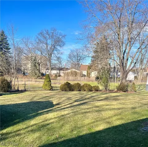 Exterior - 116 Sheldon Dr, Akron, OH 44313 photo 6 of 11