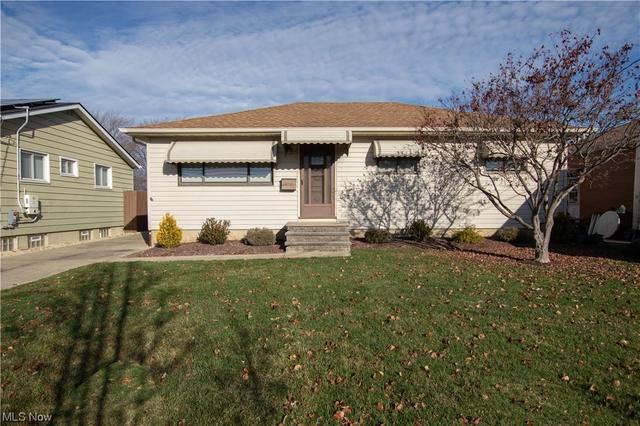15364 Sylvia Dr, Brook Park, OH 44142