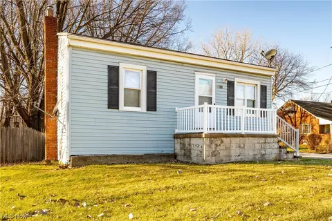 4100 Broadway, Lorain, OH 44052 photo 2