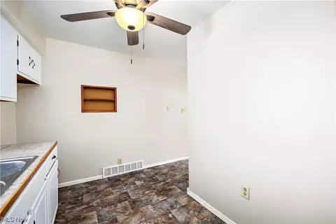 4100 Broadway, Lorain, OH 44052 photo 7