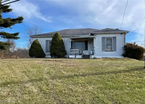 9366 Cadiz Rd, Cambridge, OH 43725