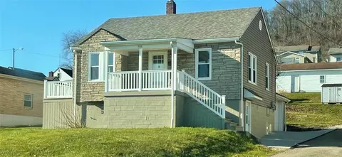 908 Ridge Ave, Toronto, OH 43964