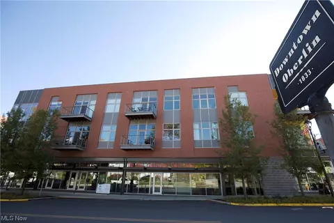 55 E College St #206, Oberlin, OH 44074
