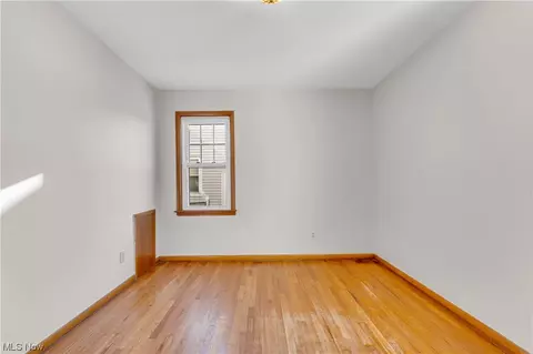 672 E 241st St, Euclid, OH 44123 photo 11