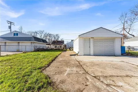 672 E 241st St, Euclid, OH 44123 photo 26