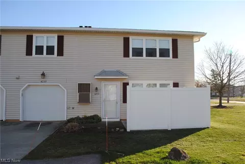 4233 Regal Ave, Brunswick, OH 44212