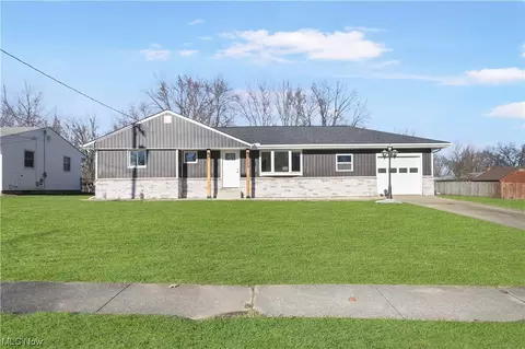 521 Harding St, Medina, OH 44256