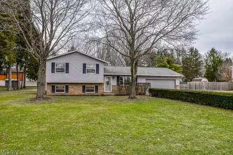 8524 Elmfield NW, Canal Fulton, OH 44614