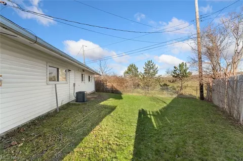 594 Keys Dr, Elyria, OH 44035 photo 29