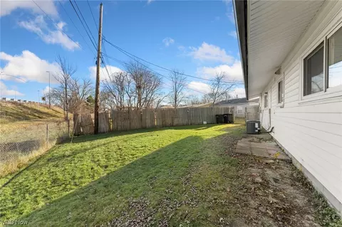 594 Keys Dr, Elyria, OH 44035 photo 31