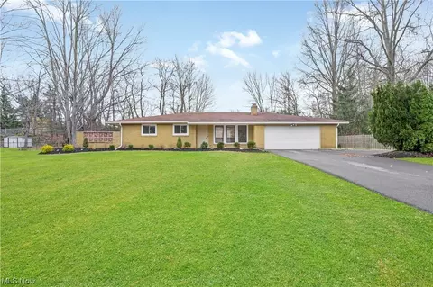 7703 Roselawn, Mentor, OH 44060
