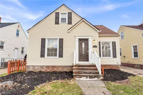 3827 W 130th St, Cleveland, OH 44111