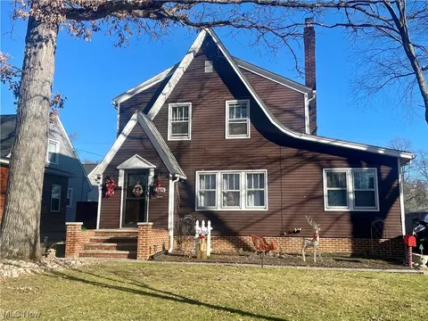 2365 16th St, Cuyahoga Falls, OH 44223
