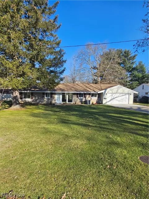 23 Lakeview, Grafton, OH 44044