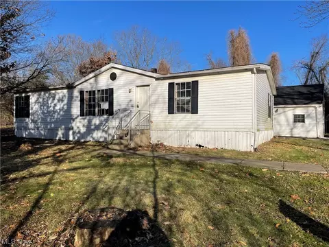 5131 13th St NE, East Canton, OH 44730