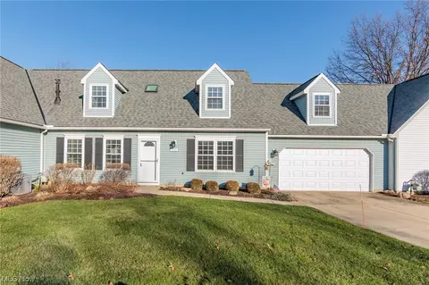 14526 Lymans Ln #86, Strongsville, OH 44149