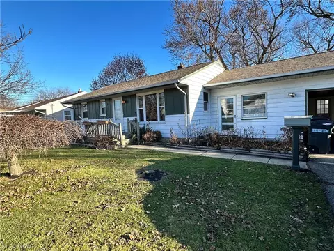 2920 Aberdeen Ave, Ashtabula, OH 44004 photo 2