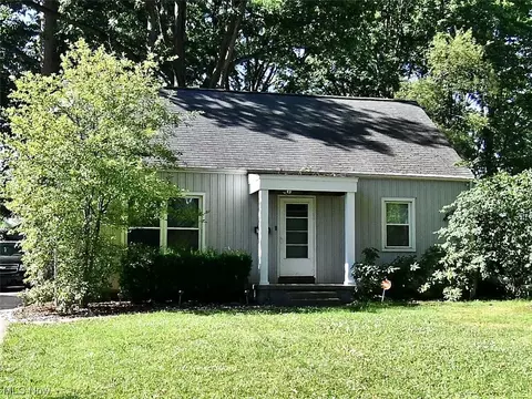 1755 Maplewood, Warren, OH 44483