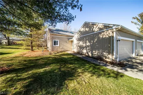 1570 Iris Gln, Twinsburg, OH 44087