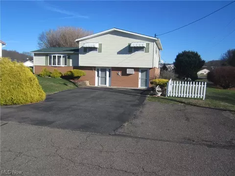10 Harris, Newport, OH 45768