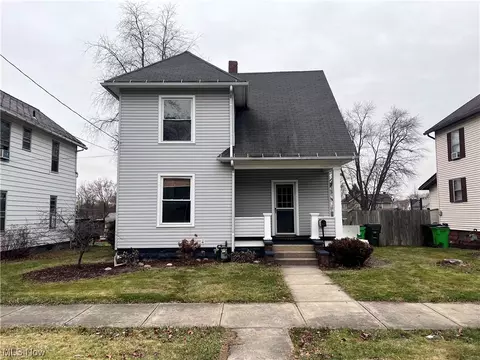 321 W Paradise St, Orrville, OH 44667
