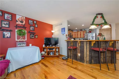 8646 Yale Rd, Rootstown, OH 44272 photo 6