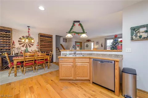8646 Yale Rd, Rootstown, OH 44272 photo 3