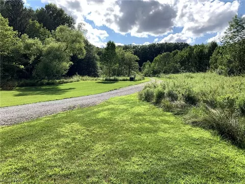 6624 N River W, Geneva, OH 44041