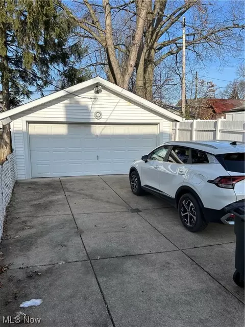 Exterior - 127 E Wilbeth, Akron, OH 44301 photo 3 of 6